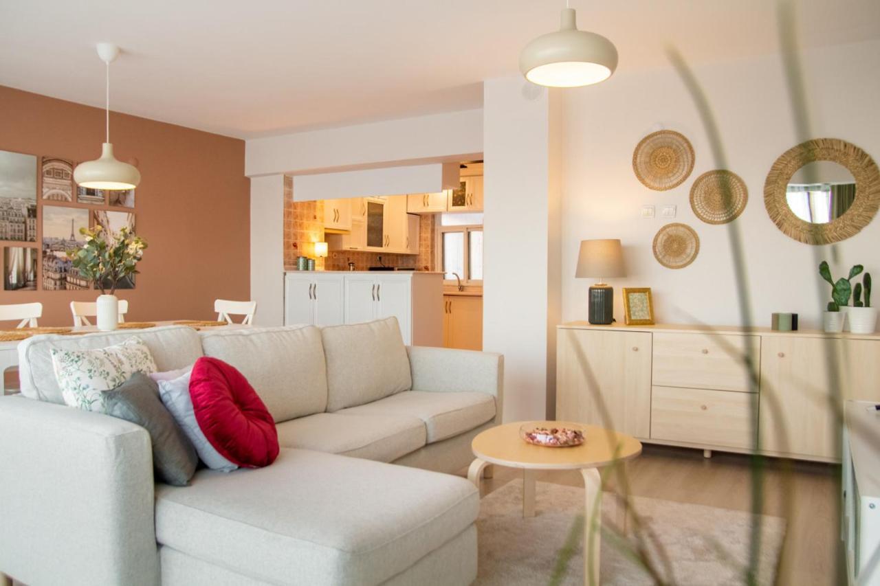 Flat With Sea View Near Karsiyaka Coast Appartement İzmir Buitenkant foto